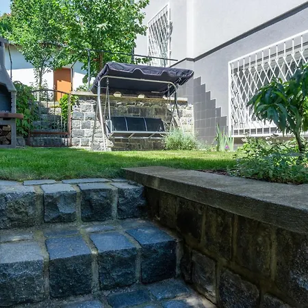 Apartment Apartman 4 - Krc Prag