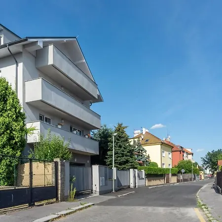 Apartman 4 - Krc * Prag